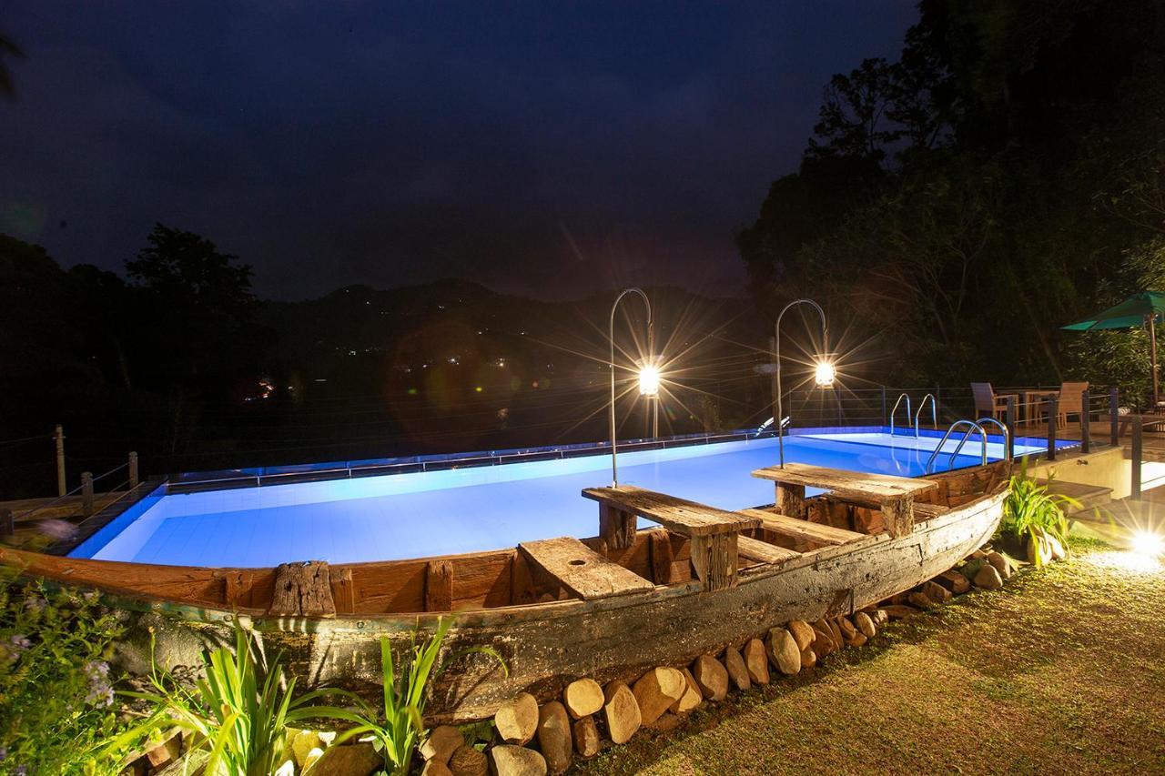 Huluganga Ridge, Kandy Karalliyadda Bagian luar foto